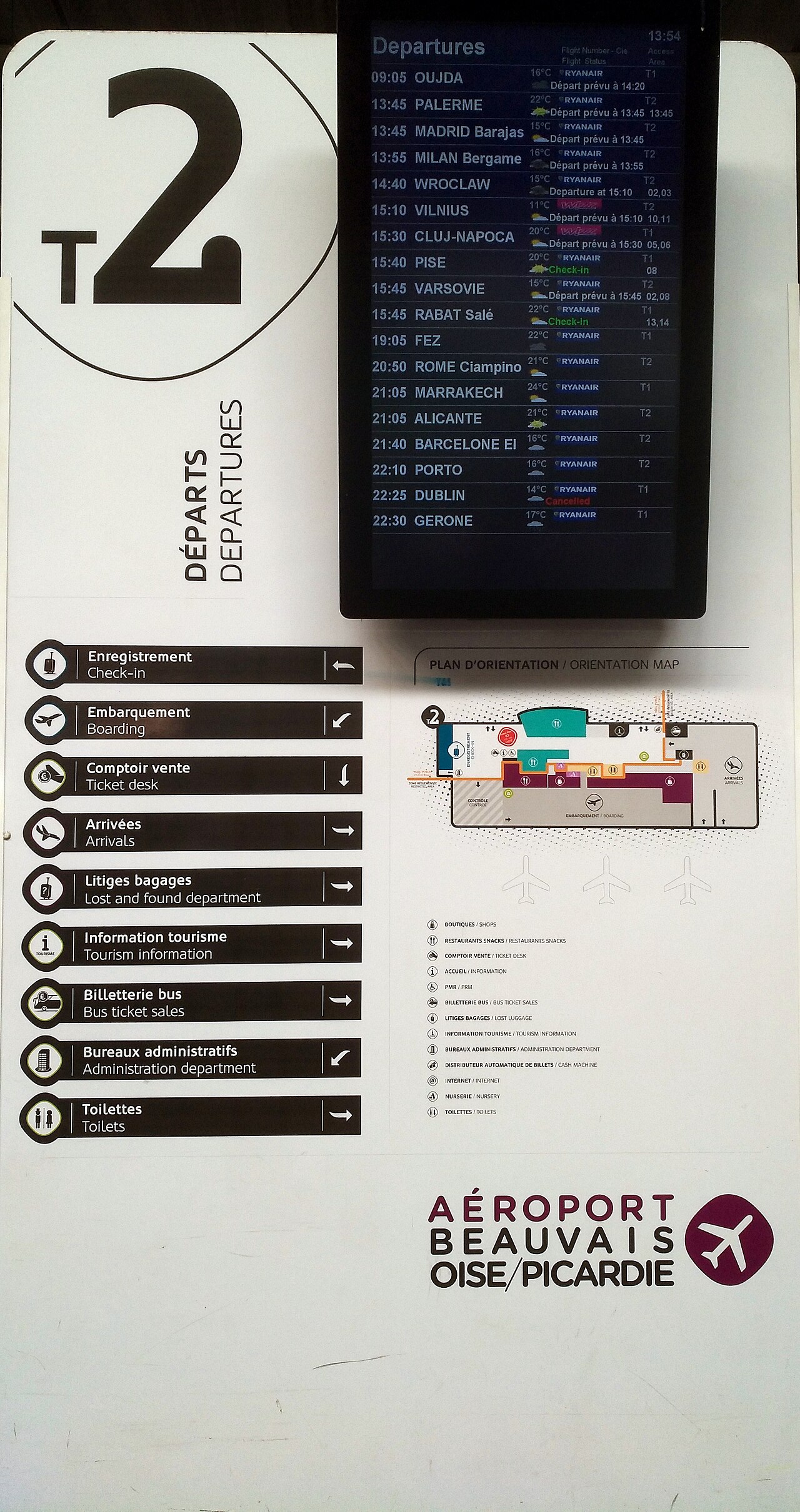 Aéroport de Paris-Beauvais, départs du Terminal 2 (France)