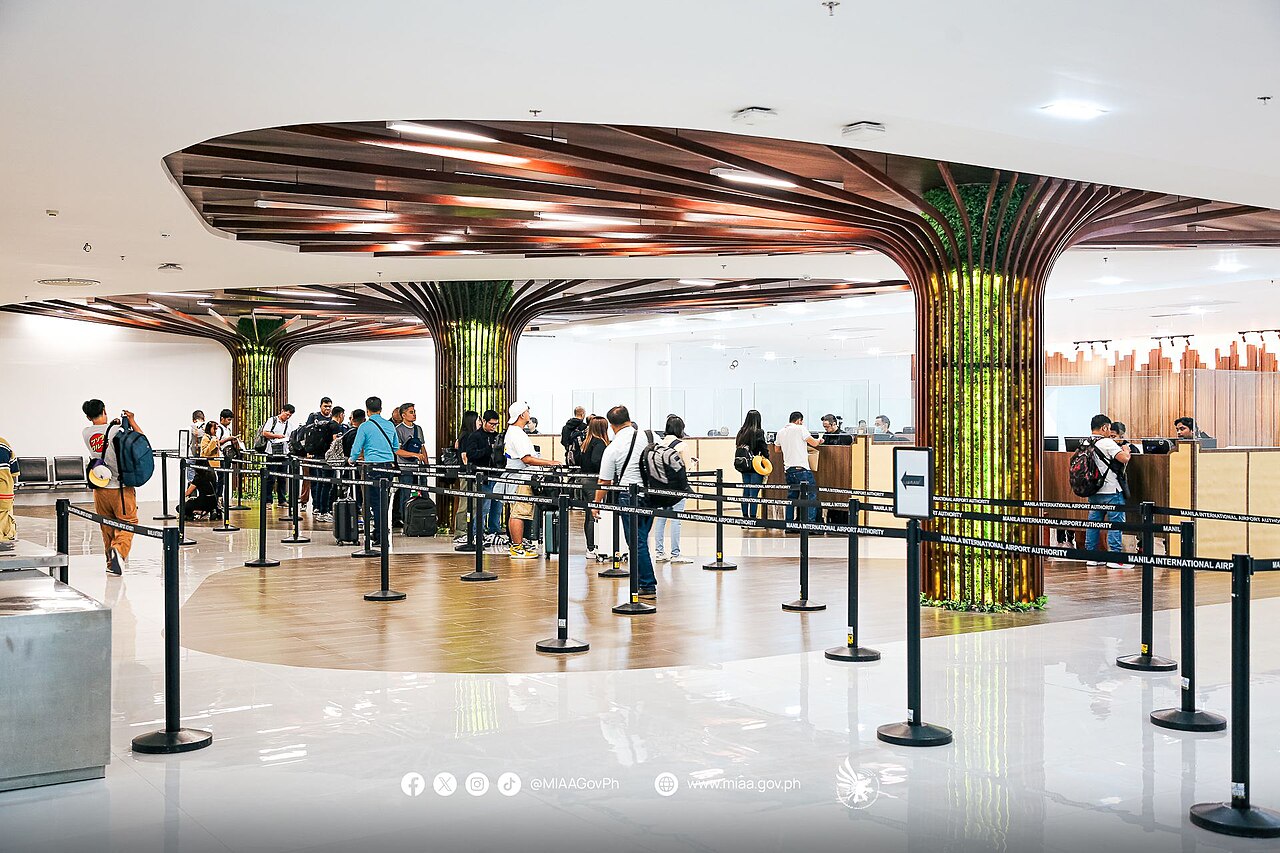 Aéroport de Manille (Philippines) : contrôle des passeports et files d'attente